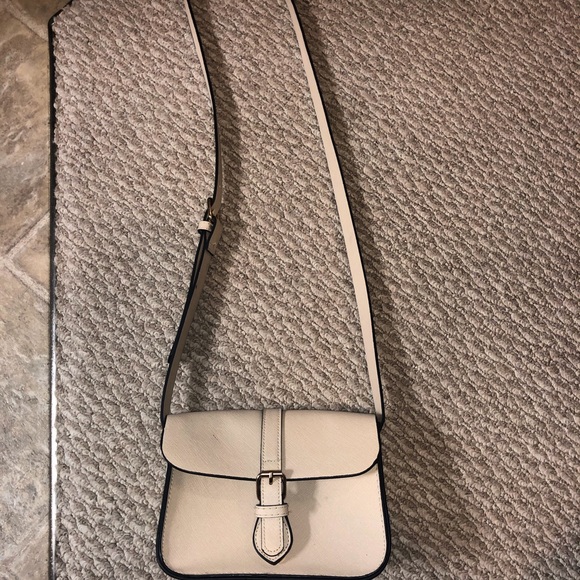 Clothing - Picture 2 of 14